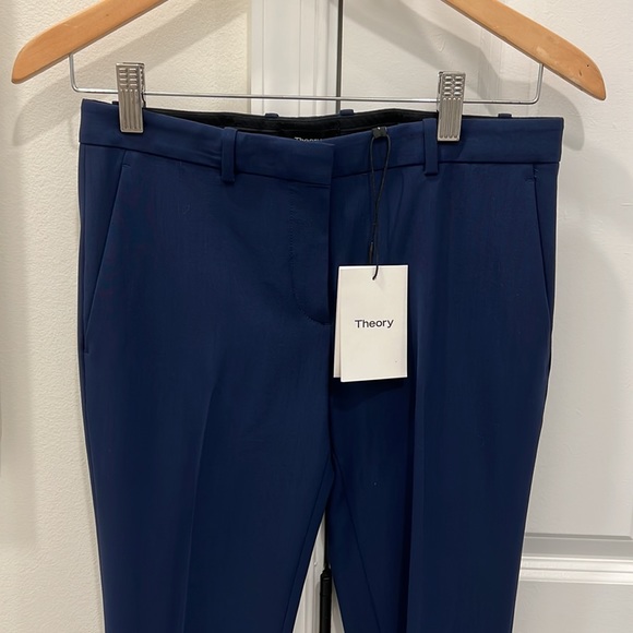 Never Worn w. Tags - Theory Pant Suit - Picture 5 of 11